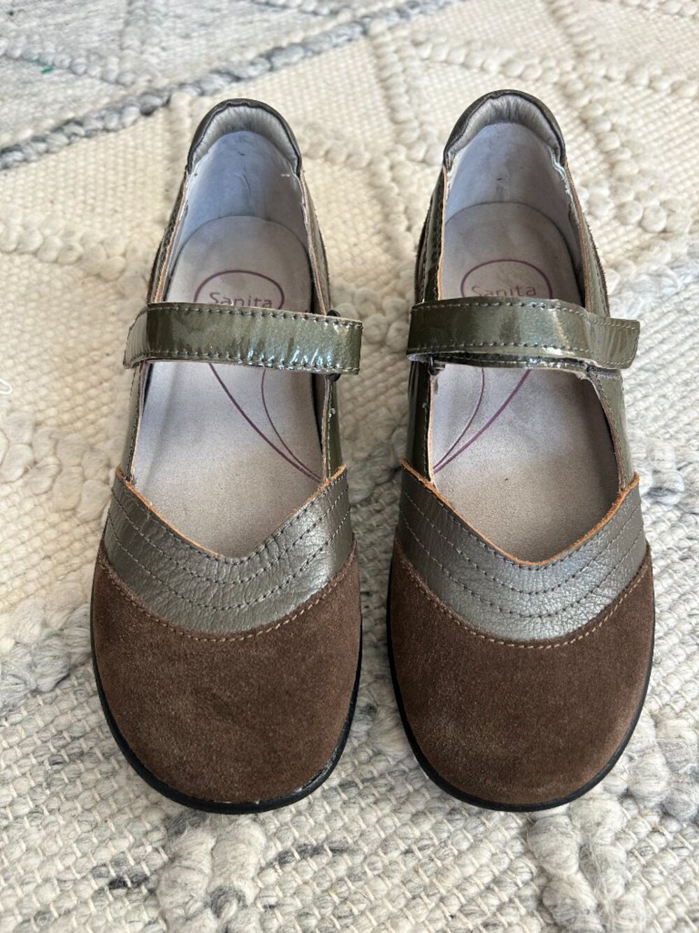 Sanita Brown with Green Accents Shoes Size 7.5-8